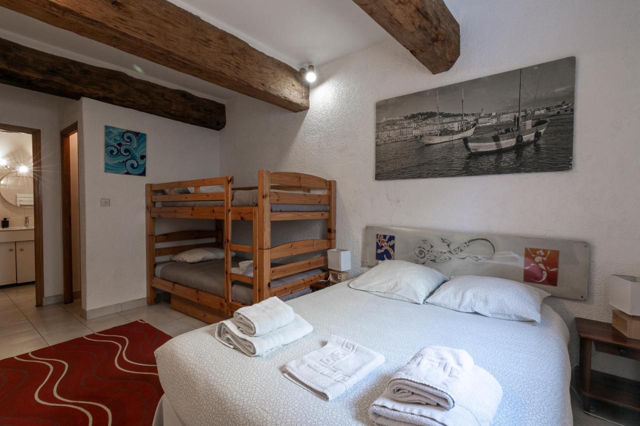 Il Porto Hotell Sète Exteriör bild